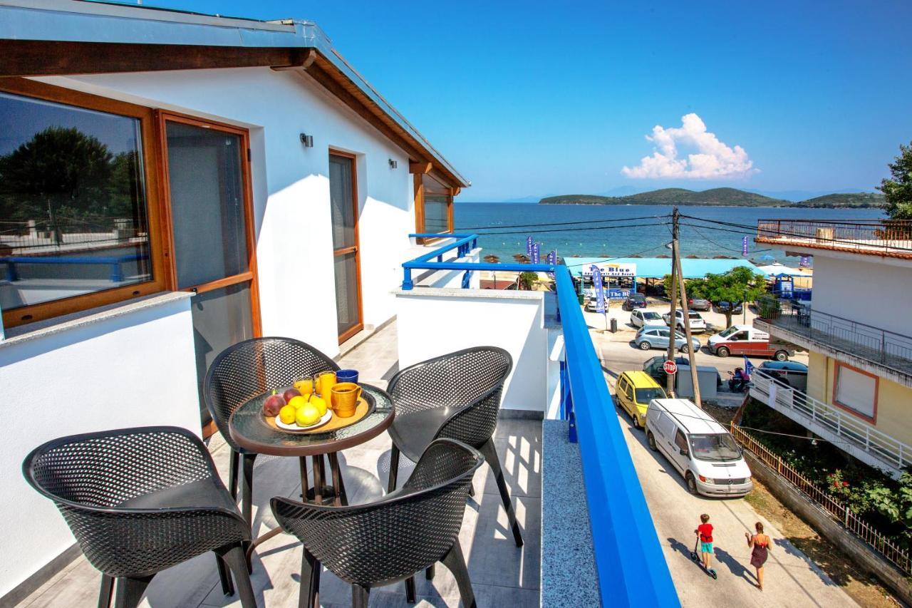 The Blue Beach Apartments Néa Péramos エクステリア 写真