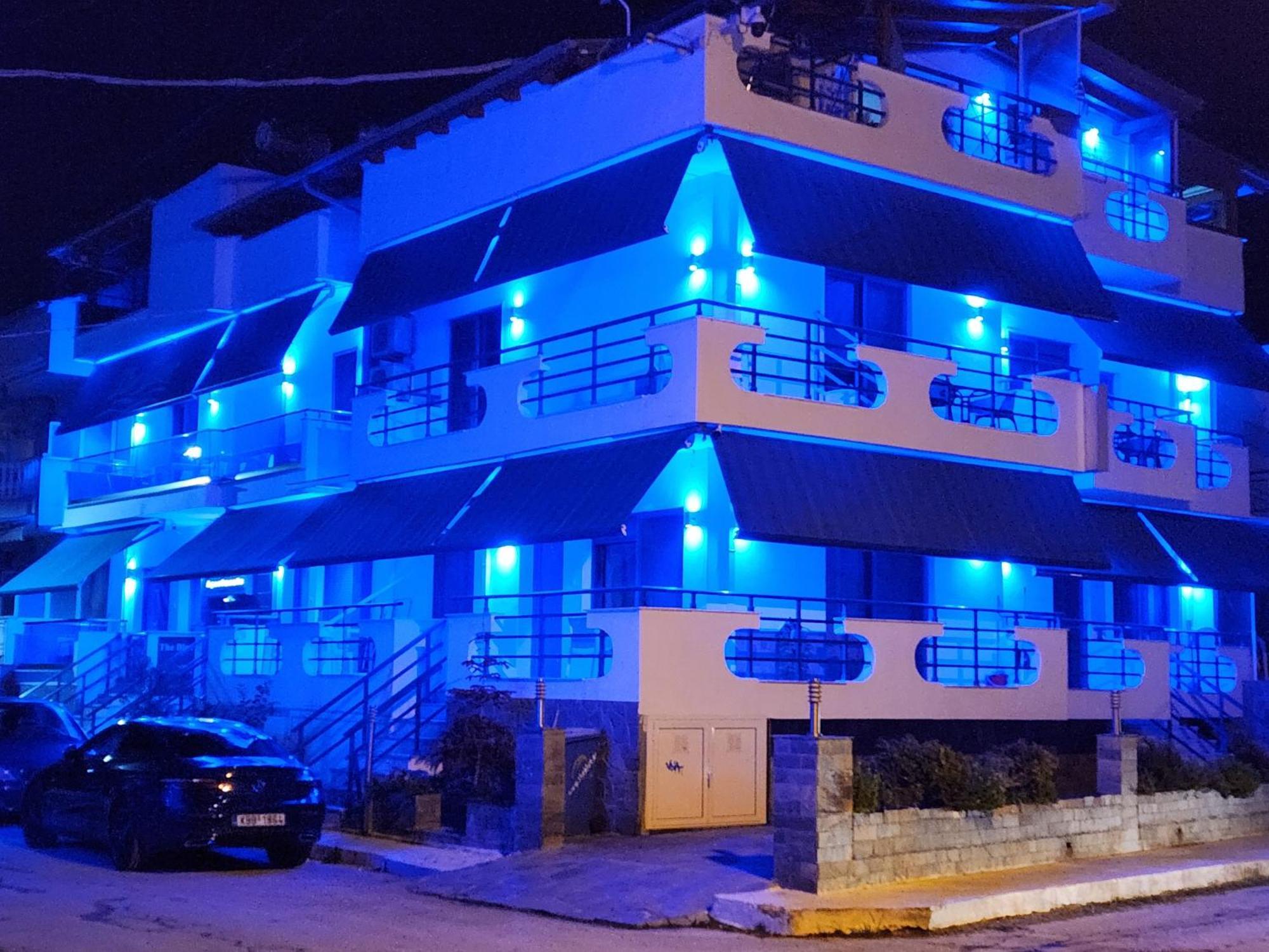 The Blue Beach Apartments Néa Péramos エクステリア 写真