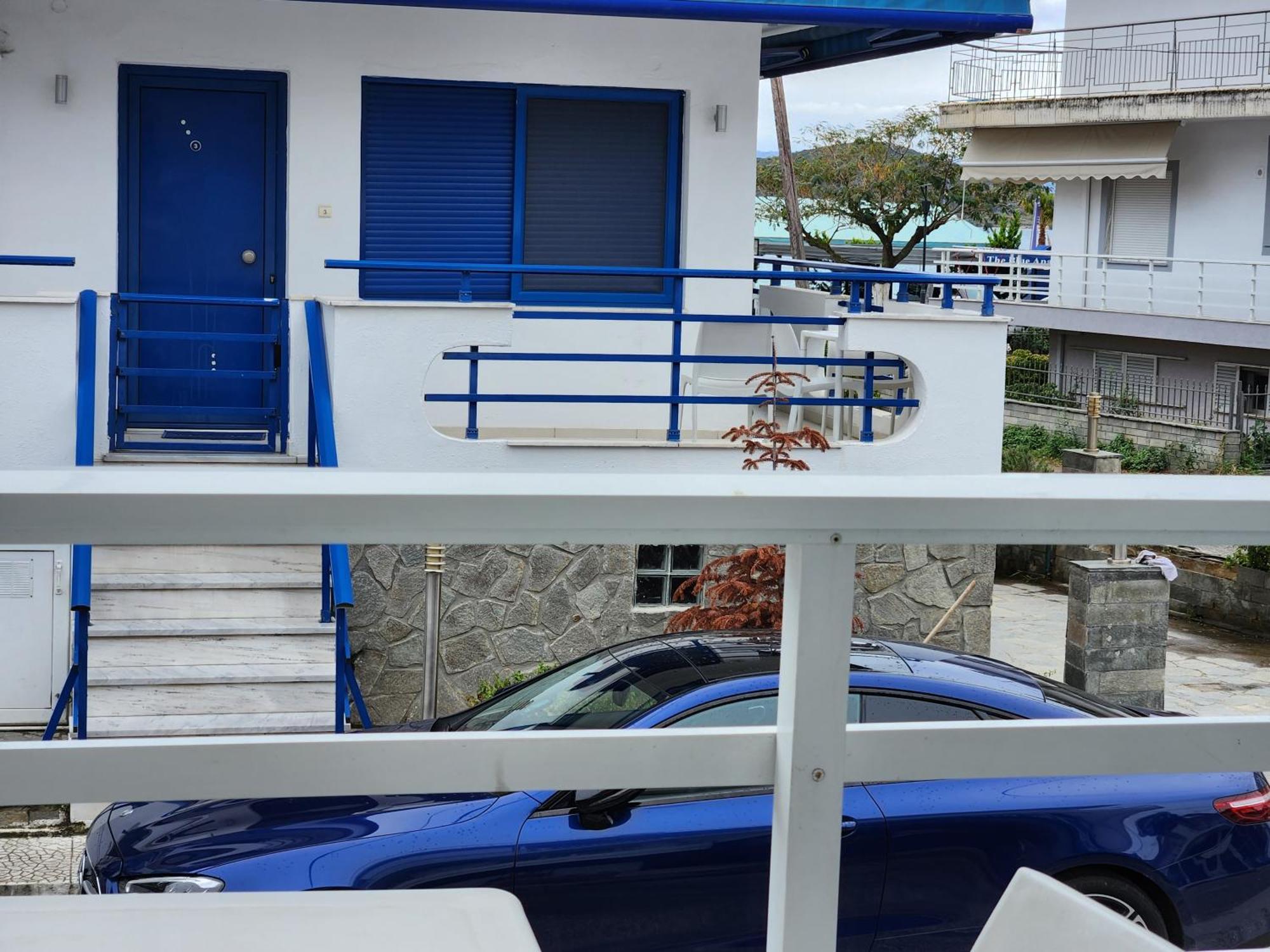 The Blue Beach Apartments Néa Péramos エクステリア 写真